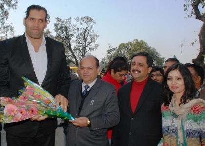 ‘‘जीरो से हीरो...ग्रेट खली’’